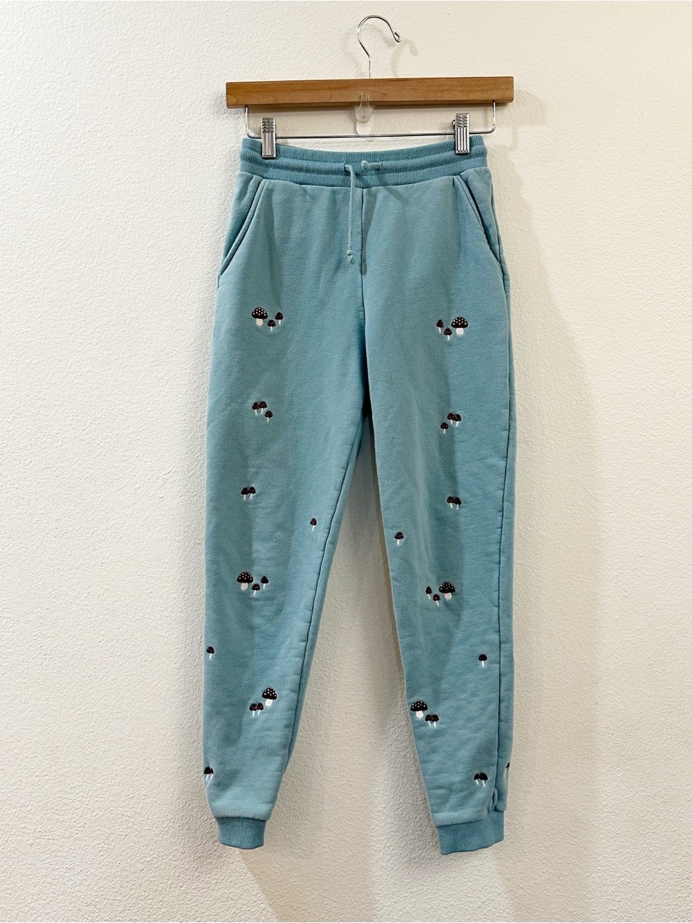 Maison Me Kids Desiree Delphinium Blue Embroidered Mushroom Sweatpants Size 12